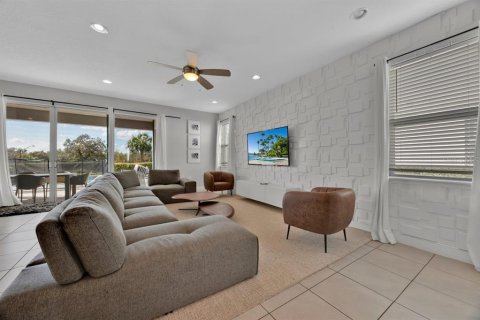 House in Kissimmee, Florida 11 bedrooms, 510.59 sq.m. № 1425474 - photo 21