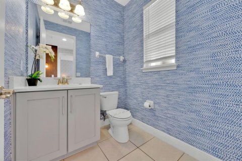 House in Kissimmee, Florida 11 bedrooms, 510.59 sq.m. № 1425474 - photo 11