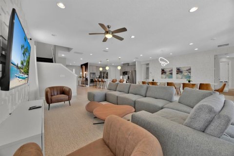 House in Kissimmee, Florida 11 bedrooms, 510.59 sq.m. № 1425474 - photo 22