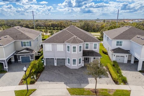 House in Kissimmee, Florida 11 bedrooms, 510.59 sq.m. № 1425474 - photo 4