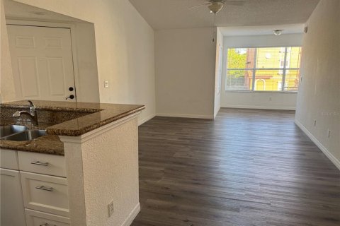 Apartamento en alquiler en Orlando, Florida, 2 dormitorios, 85.38 m2 № 1535049 - foto 7