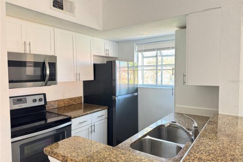 Apartamento en alquiler en Orlando, Florida, 2 dormitorios, 85.38 m2 № 1535049 - foto 5