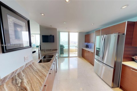 Condo in Aventura, Florida, 3 bedrooms  № 1984101 - photo 9