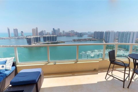 Condo in Aventura, Florida, 3 bedrooms  № 1984101 - photo 5