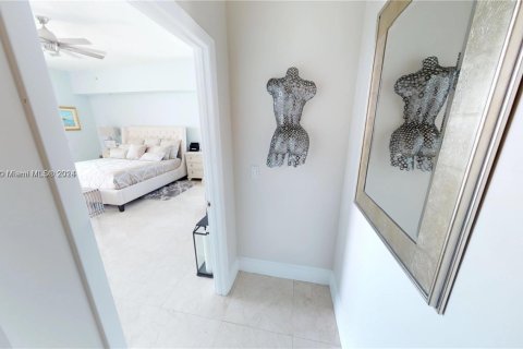 Condo in Aventura, Florida, 3 bedrooms  № 1984101 - photo 18