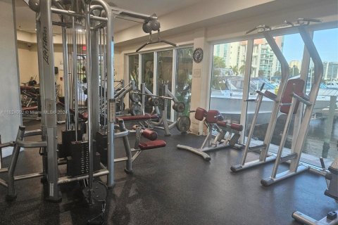 Condo in Aventura, Florida, 3 bedrooms  № 1984101 - photo 24