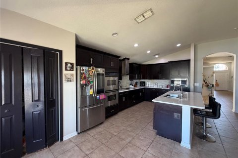 Casa en venta en Kissimmee, Florida, 4 dormitorios, 187.11 m2 № 2142696 - foto 10