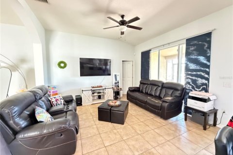 Casa en venta en Kissimmee, Florida, 4 dormitorios, 187.11 m2 № 2142696 - foto 13