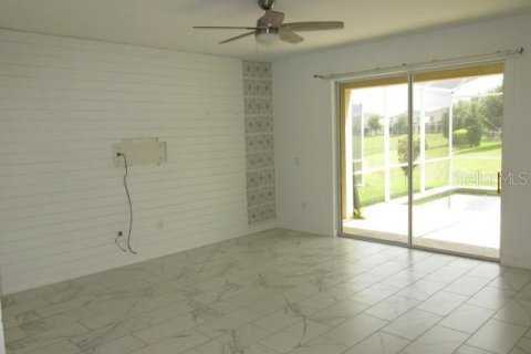 Villa ou maison à vendre à Davenport, Floride: 6 chambres, 305.74 m2 № 2339022 - photo 2