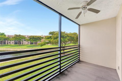 Copropriété à vendre à Sunrise, Floride: 2 chambres, 73.39 m2 № 2027781 - photo 27