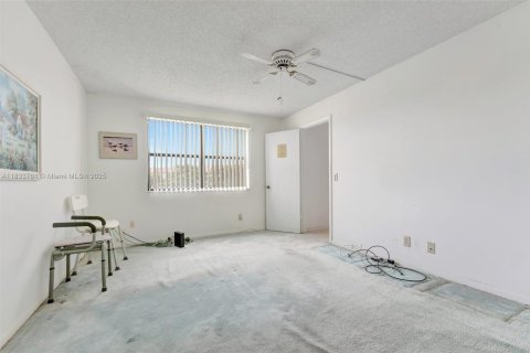 Copropriété à vendre à Sunrise, Floride: 2 chambres, 73.39 m2 № 2027781 - photo 17