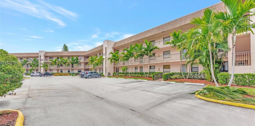 Condo à Sunrise, Floride, 2 chambres  № 2027781