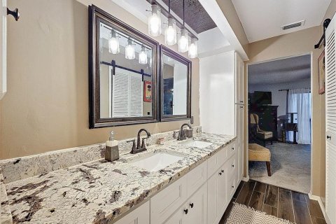 Touwnhouse à vendre à Tarpon Springs, Floride: 2 chambres, 140.84 m2 № 1900838 - photo 16