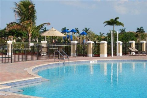 Condominio en alquiler en Cutler Bay, Florida, 3 dormitorios, 95.88 m2 № 2048335 - foto 17