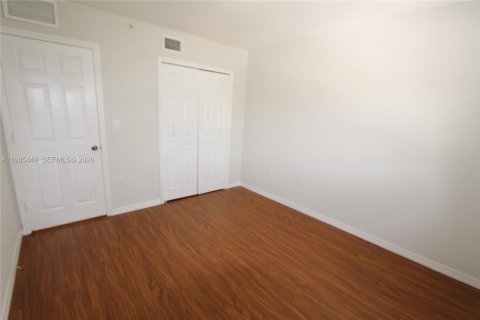 Condominio en alquiler en Cutler Bay, Florida, 3 dormitorios, 95.88 m2 № 2048335 - foto 6