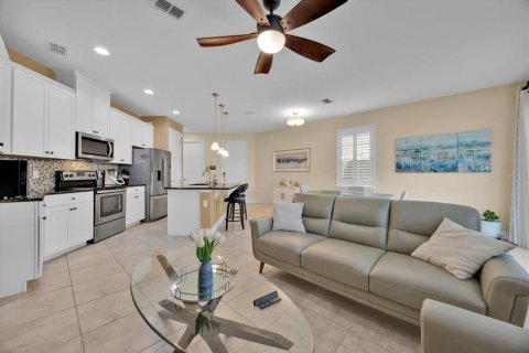 Touwnhouse à vendre à Orlando, Floride: 3 chambres, 174.19 m2 № 1917066 - photo 12