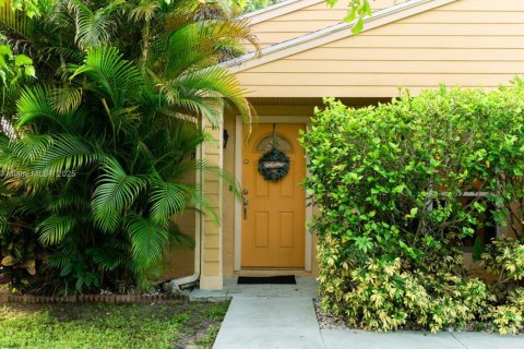 House in Boca Raton, Florida 3 bedrooms, 127 sq.m. № 1796275 - photo 3