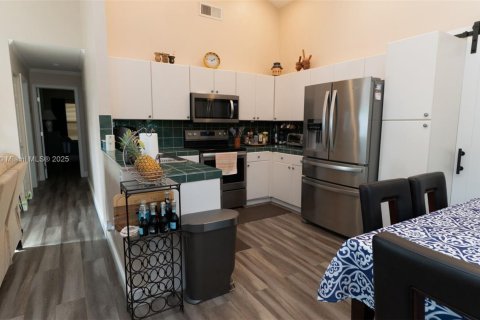 House in Boca Raton, Florida 3 bedrooms, 127 sq.m. № 1796275 - photo 5
