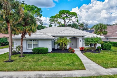 Villa ou maison à vendre à Nokomis, Floride: 3 chambres, 184.88 m2 № 2401040 - photo 2