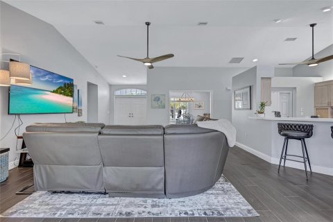 Villa ou maison à vendre à Nokomis, Floride: 3 chambres, 184.88 m2 № 2401040 - photo 13