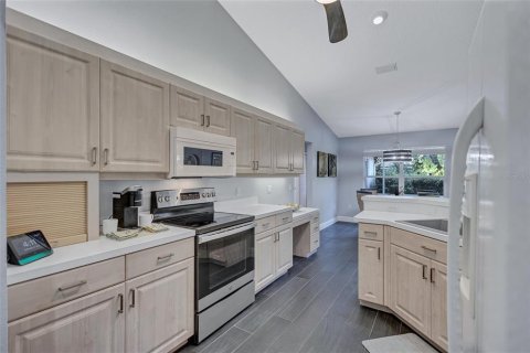 Villa ou maison à vendre à Nokomis, Floride: 3 chambres, 184.88 m2 № 2401040 - photo 19