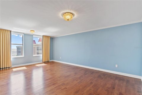 Copropriété à vendre à Tampa, Floride: 2 chambres, 242.66 m2 № 1723307 - photo 6