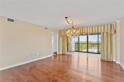Copropriété à vendre à Tampa, Floride: 2 chambres, 242.66 m2 № 1723307 - photo 17