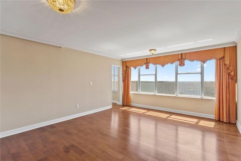 Copropriété à vendre à Tampa, Floride: 2 chambres, 242.66 m2 № 1723307 - photo 11