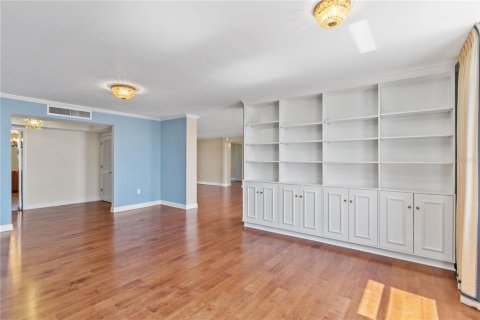 Copropriété à vendre à Tampa, Floride: 2 chambres, 242.66 m2 № 1723307 - photo 9