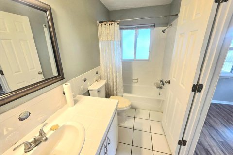 Villa ou maison à vendre à Haines City, Floride: 2 chambres, 162.02 m2 № 2342175 - photo 22