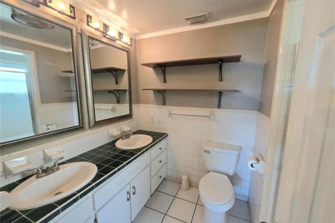 Villa ou maison à vendre à Haines City, Floride: 2 chambres, 162.02 m2 № 2342175 - photo 14