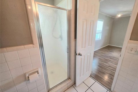 Villa ou maison à vendre à Haines City, Floride: 2 chambres, 162.02 m2 № 2342175 - photo 13