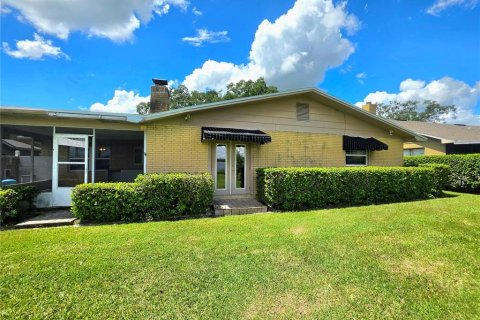 Villa ou maison à vendre à Haines City, Floride: 2 chambres, 162.02 m2 № 2342175 - photo 27