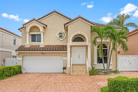Villa ou maison à Miami, Floride 4 chambres, 199.93 m2 № 2362840