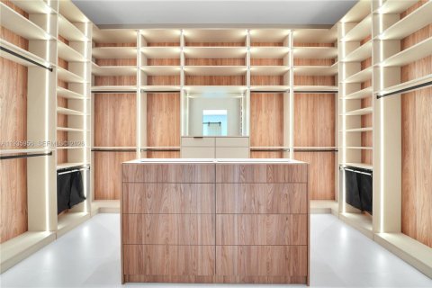 Villa ou maison à vendre à Miami, Floride: 5 chambres, 295.15 m2 № 2176615 - photo 24