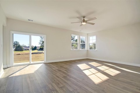 Casa en venta en Palm Coast, Florida, 3 dormitorios, 175.59 m2 № 1911133 - foto 4
