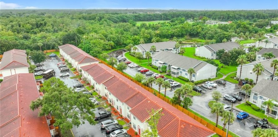 Adosado en Orlando, Florida 3 dormitorios, 121.42 m2 № 2206817