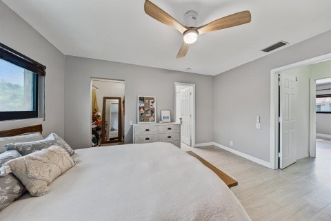 Condo in Fort Lauderdale, Florida, 2 bedrooms  № 2311100 - photo 22