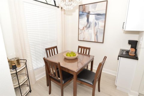 Condo in Tampa, Florida, 1 bedroom  № 2235482 - photo 15