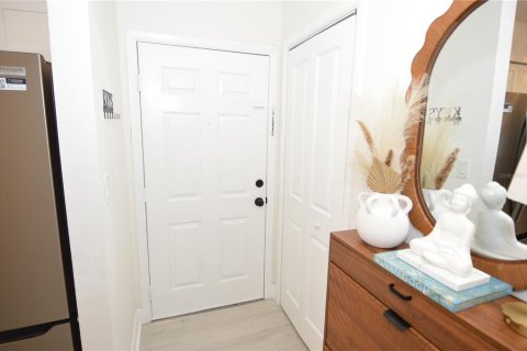 Condo in Tampa, Florida, 1 bedroom  № 2235482 - photo 3