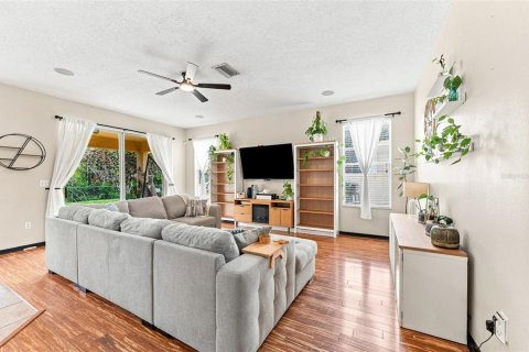 Villa ou maison à vendre à Land O' Lakes, Floride: 4 chambres, 218.51 m2 № 2319020 - photo 4