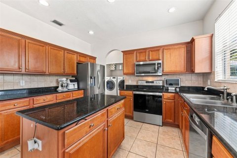 Villa ou maison à vendre à Land O' Lakes, Floride: 4 chambres, 218.51 m2 № 2319020 - photo 7