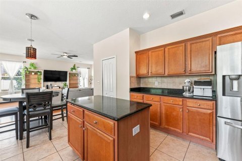 Villa ou maison à vendre à Land O' Lakes, Floride: 4 chambres, 218.51 m2 № 2319020 - photo 8