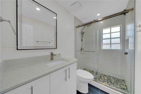 House in Miami, Florida 4 bedrooms, 140.47 sq.m. № 1871272 - photo 28