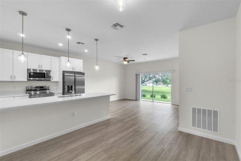 Condo in Tavares, Florida, 3 bedrooms  № 1870930 - photo 4