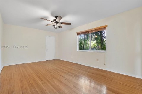 Villa ou maison à vendre à Miami Shores, Floride: 3 chambres, 146.51 m2 № 2392417 - photo 22