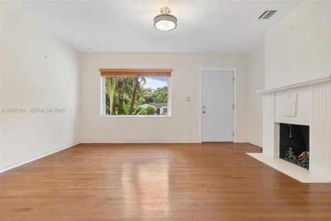 Villa ou maison à vendre à Miami Shores, Floride: 3 chambres, 146.51 m2 № 2392417 - photo 12