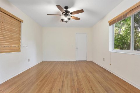 Villa ou maison à vendre à Miami Shores, Floride: 3 chambres, 146.51 m2 № 2392417 - photo 21