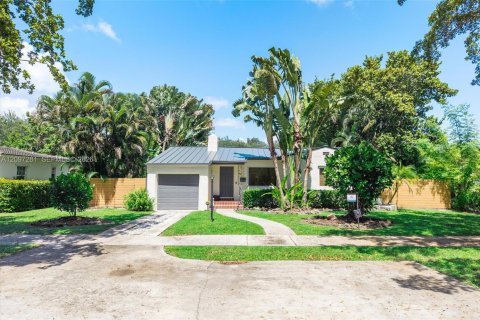 Villa ou maison à Miami Shores, Floride 3 chambres, 146.51 m2 № 2392417