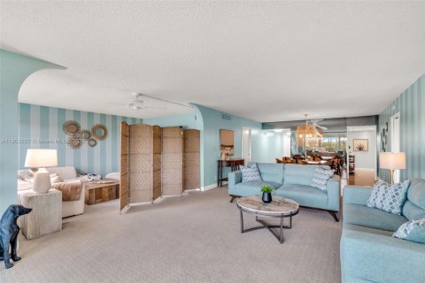 Condominio en alquiler en Pompano Beach, Florida, 2 dormitorios, 150.5 m2 № 2054393 - foto 9